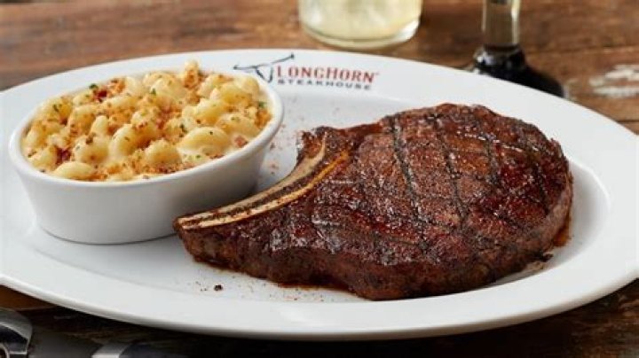 13 Secrets LongHorn Steakhouse Employees Don’t Want You to Know — Eat This Not That