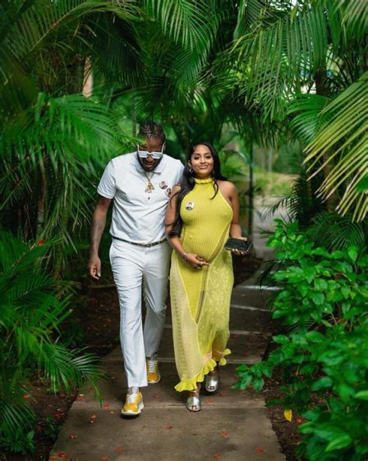 Aidonia and His Wife Kimberly Megan Having A Baby Boy - See Video