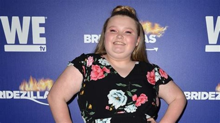 Alana ‘Honey Boo Boo’ Thompson Pays Tribute to Older Sister Anna ‘Chickadee’ Cardwell After Her Death From Cancer