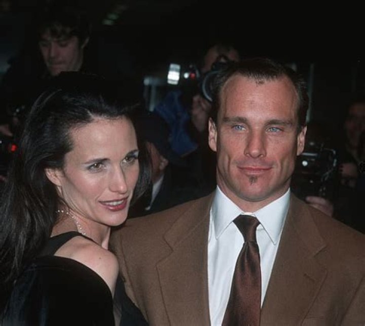 All truth about Andie MacDowell's ex-husband Paul Qualley (Wiki)