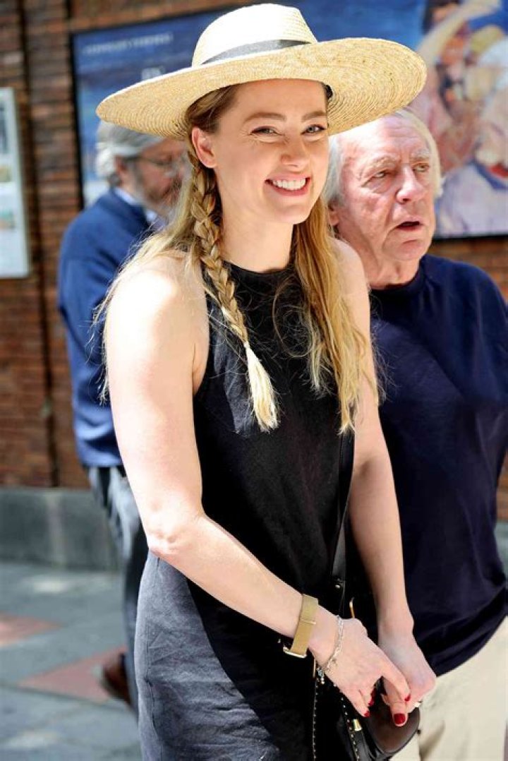 Amber Heard Grilled About Late-Night Visit from James Franco