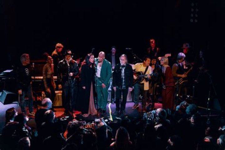 Americanafest Salute to Paul Simon Soars With Jason Isbell and Others