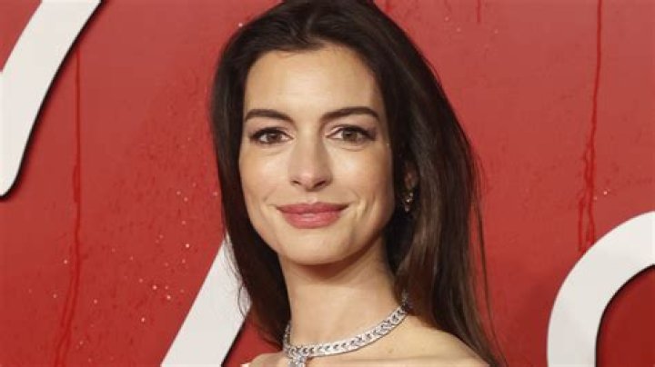 Anne Hathaway Addresses Those Black Cat Casting Rumors