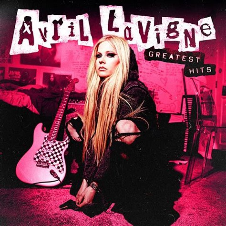 Avril Lavigne Signs a Deal With Travis Barker's Record Label!