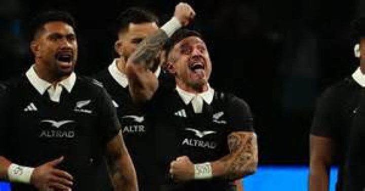 Back in black: TJ Perenara snubs Roosters to stick with New Zealand Rugby