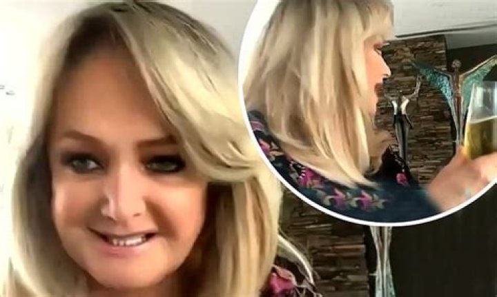 Bonnie Tyler quaffs champagne at 11AM during 'bonkers' This Morning appearance