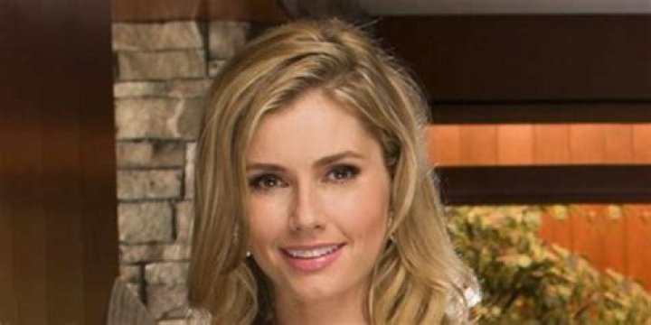 Brianna Brown Wiki Bio, Net Worth, Married, Husband, Children, Family