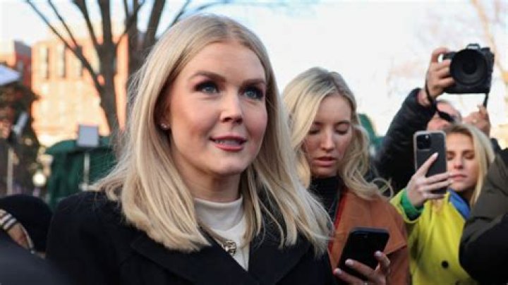 British woman mocked on Reddit for over 'chaotic' sandwich cutting technique