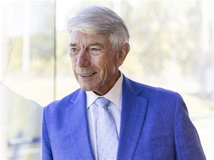 Buck Martinez Health Update- How Is His Cancer Treatment Going? Wife & Daughter Details