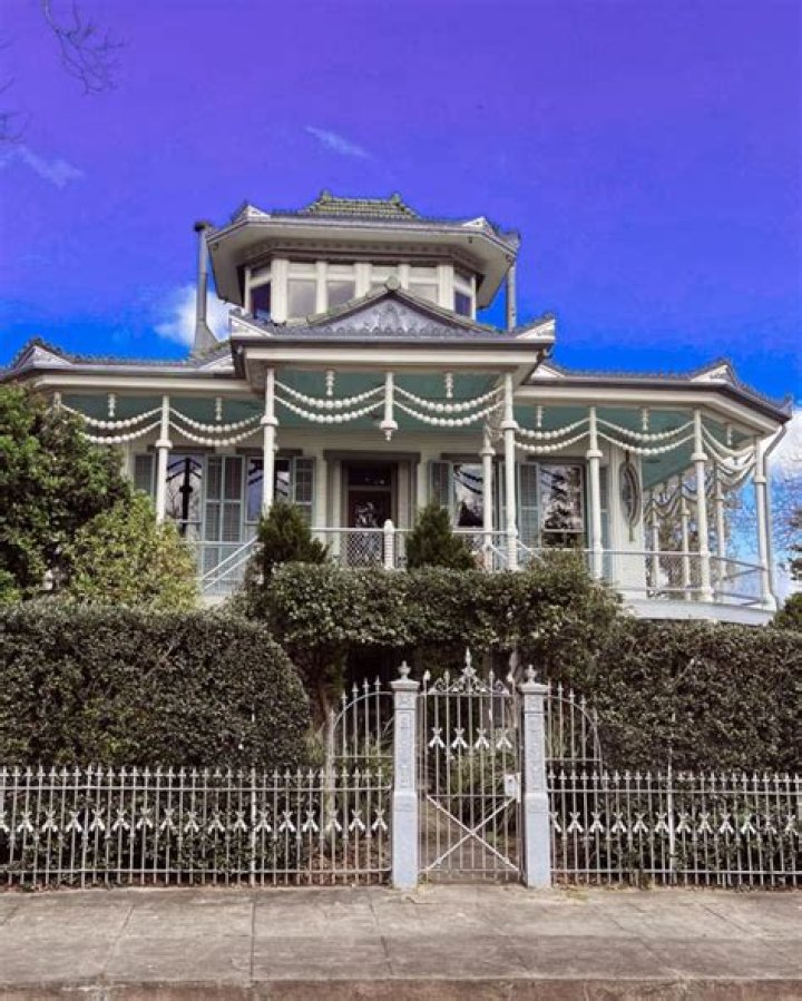 Business,Orland Park,jb pritzker,Coronavirus,coronavirus illinois,reopening illinois,stay-at-home order Archives