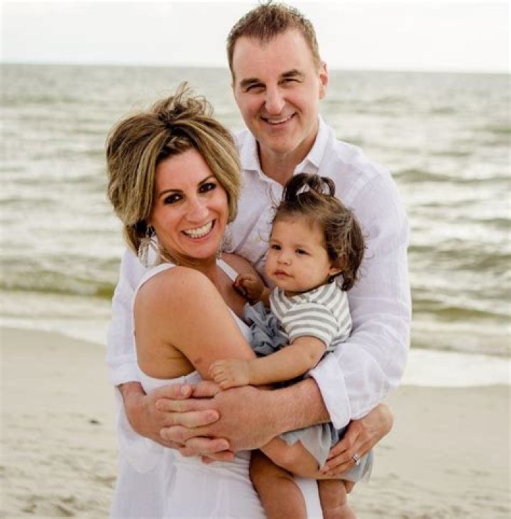 Cancer, New Baby, Age, Salary, Net Worth, Husband Joe Carretta