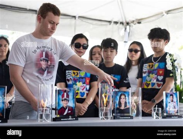 Carmen Schentrup Video On Reddit: Obituary - Why Did Nikolas Shoot The School?