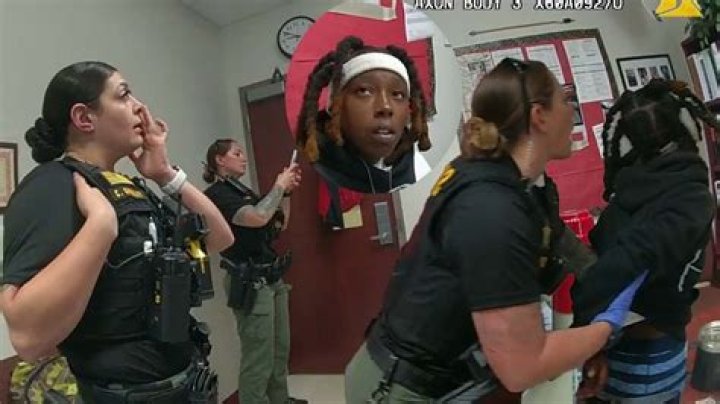 Chicago guns: Student arrested for bringing gun to Curie High School in Archer Heights