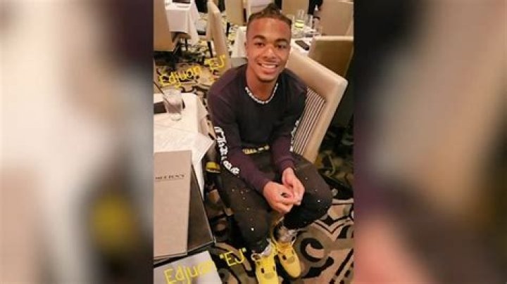 Chicago shooting: Family hopes to find shooter after Oak Park man, Edjuan Wilson, gunned down in South Austin