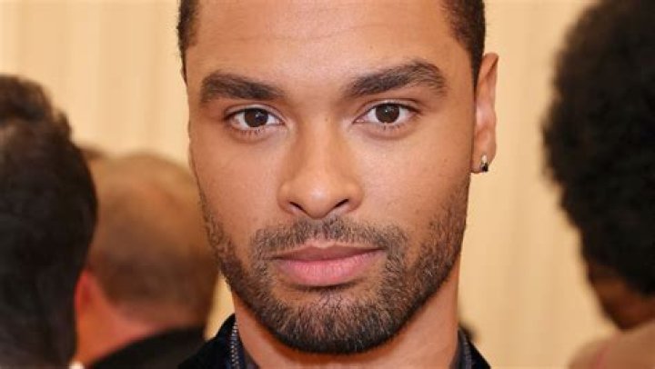 Could Regé-Jean Page Return For Season 3 Of Bridgerton?