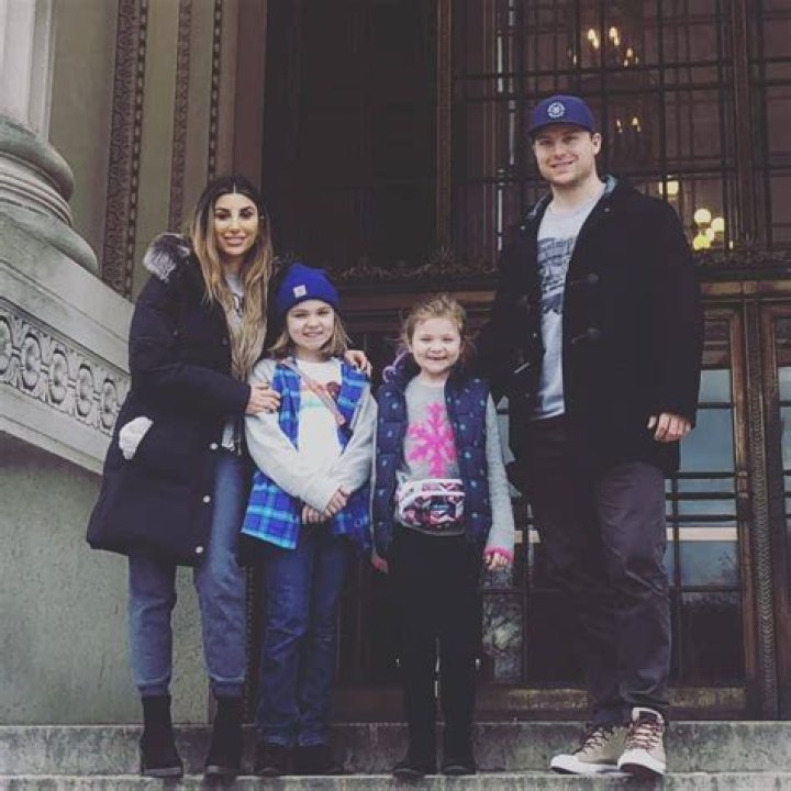 Courtney Khondabi QVC, Bio, Age, Height, Weight, Husband, Family, Salary, Net Worth