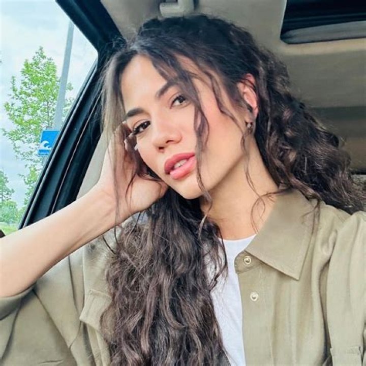 Demet Özdemir’s Beauty Routine: Secrets Behind Her Flawless Beauty
