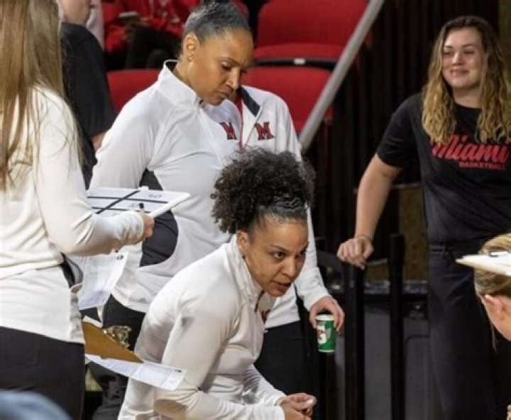 Deunna Hendrix Husband: Who Is Basketball Coach Married To? Dating History And Net Worth