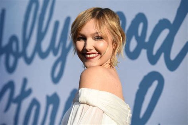 Did American Singer Grace Vanderwaal Undergone Surgery? Illness And Health Update