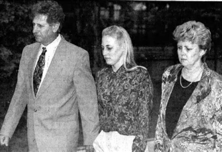 Does Karla Homolka See Her Parents? Her Younger Sister Tammy Homolka Autopsy Report 2022 Revealed