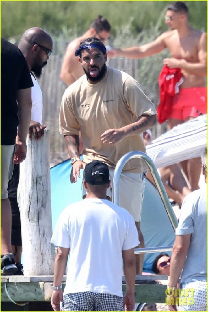 Drake Vacations in Saint-Tropez with YouTuber Suede Brooks