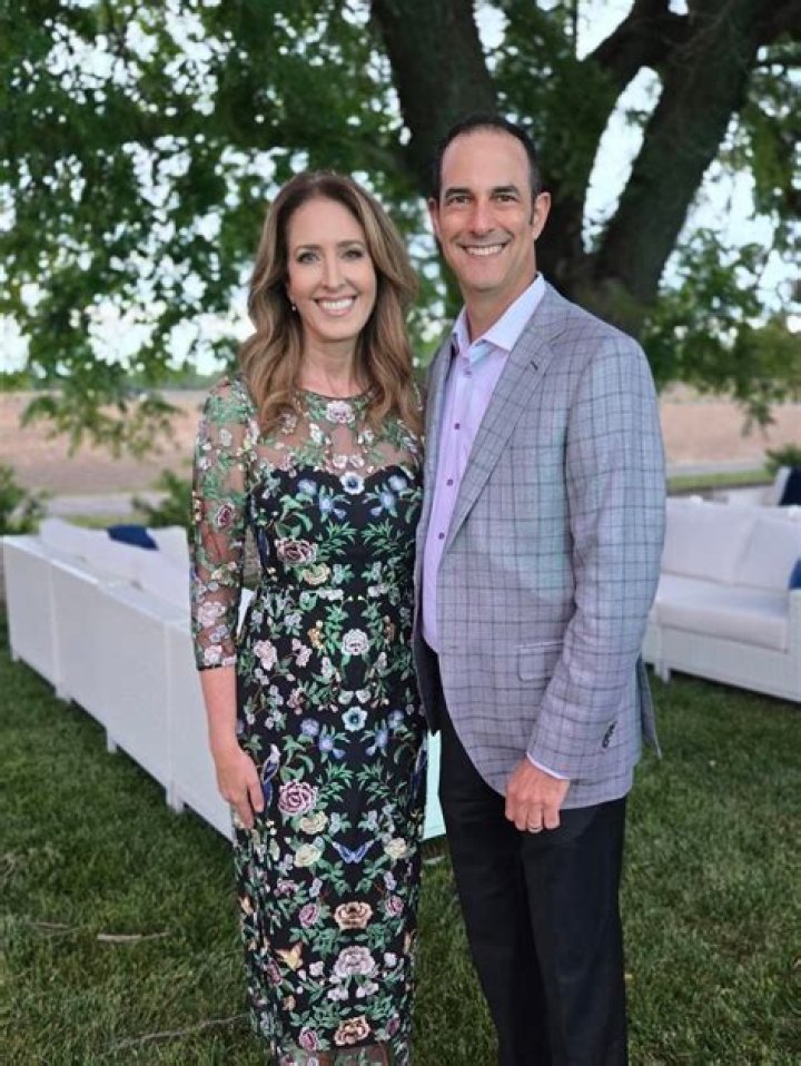 Edie Lambert Bio, Age, Husband, Family, KCRA, Height, Net Worth, Salary