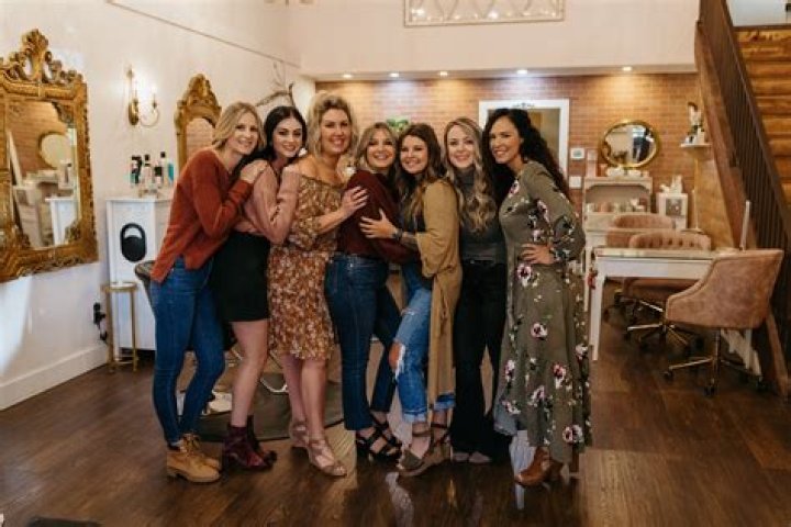 Who Is Elizabeth Knighton Bodi Beauty Bar From Orlando, Why Is She Accused Of Racist Allegations? Explored