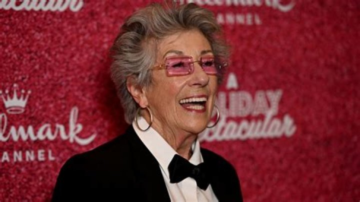 Ellen Travolta Brings Gloria Cerullo Back To General Hospital, Giving Us All The Feels