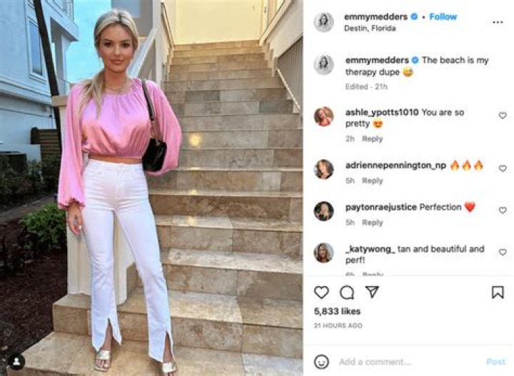 Emmy Medders Transforms Into ‘Live Barbie’ With Puffy Pink Top