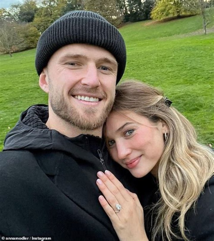 England footballer Eric Dier popped the question to model girlfriend Anna Modler