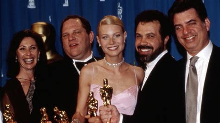 Everything You Need To Know About Gwyneth Paltrow's Pale Pink 1999 Oscar Stunner