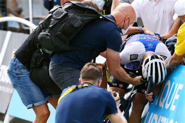 Fabio Jakobsen Injuries: Wife - Is He Married? Net Worth, Age, Wikipedia, Nationality, Biography