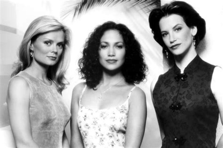 ‘Face/Off,’ ‘House of Usher’ actress Romy Walthall dead at 57