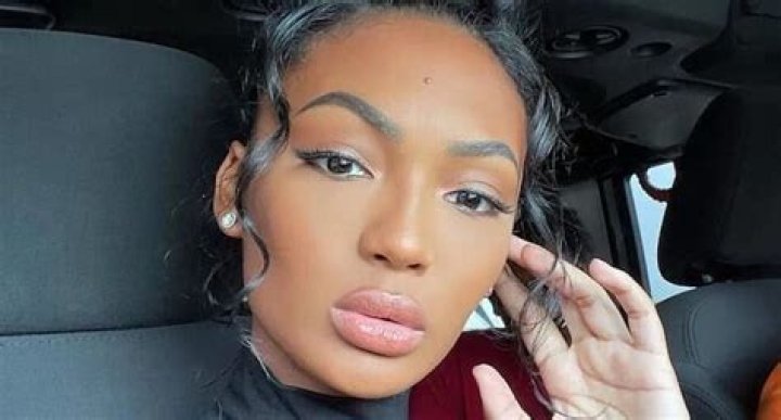 Falynn Pina Bio, Age, Height, Partner, Children, Divorce, Family, Net Worth