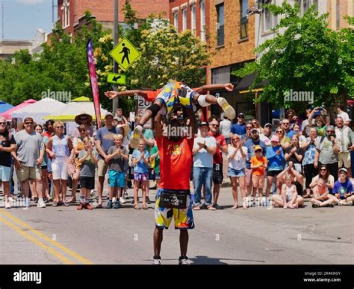 Fans of York busker and BBC star Mia Kirkland 'gutted' as she quits street singing over harassment