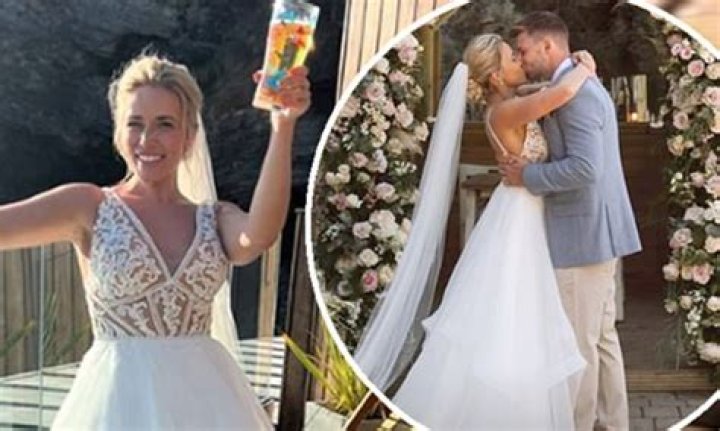 First Dates waitress Laura Tott is married!
