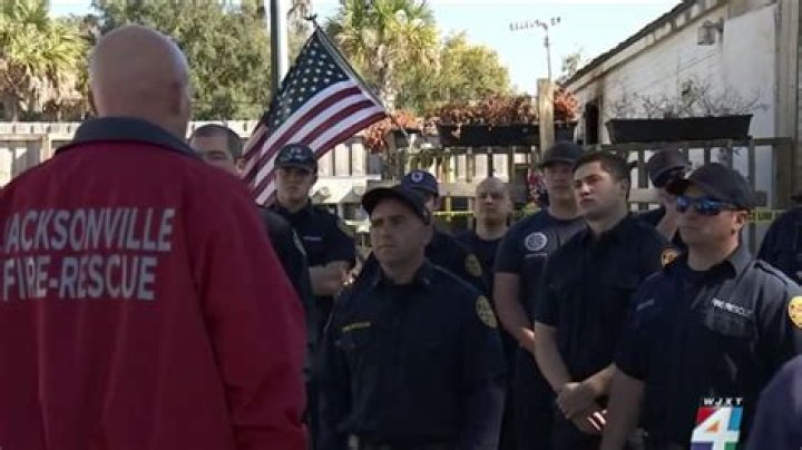 Following deadly fire, JFRD provides new smoke detectors along N. Main Street