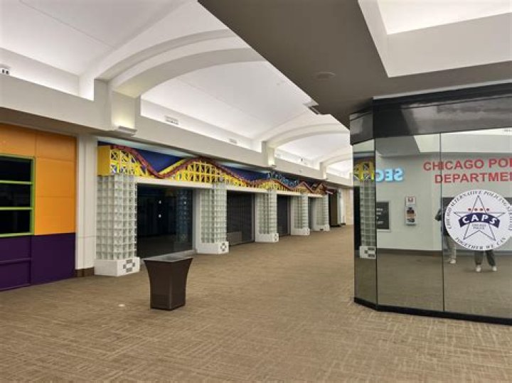 Ford City Mall shooting: Foot Locker employee shot 6 times while working in store, police say