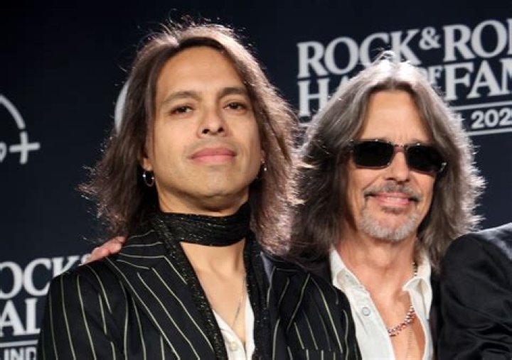 Foreigner's Kelly Hansen Announced His Wedding Via A Cute but Very Brief Facebook Post