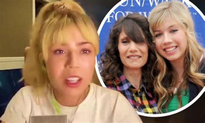 Former Nickelodeon star Jennette McCurdy reveals her late mom 'introduced' her to anorexia at 11