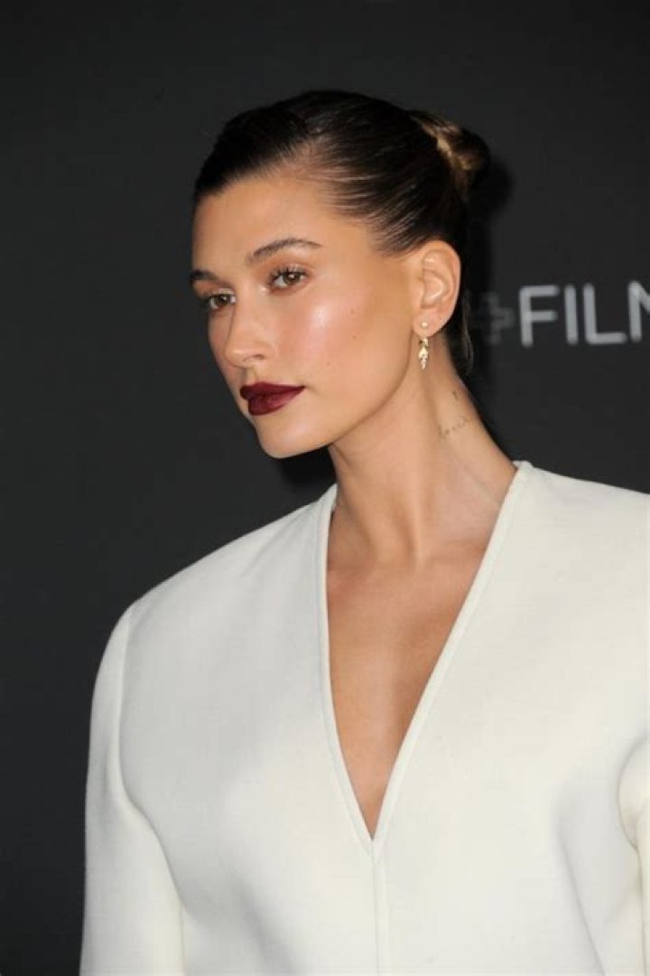 Hailey Bieber’s Height, Weight, Dating History, Body Measurements, Biography & More
