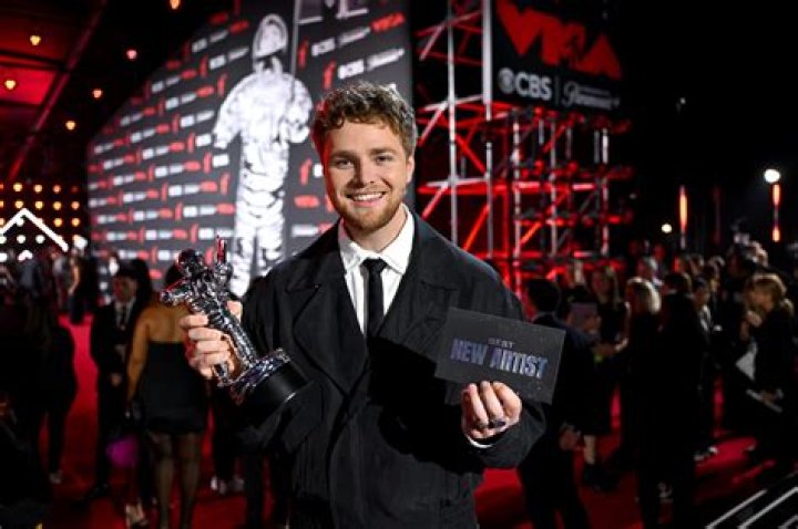 Harry Styles up for six prizes at MTV Video Music Awards