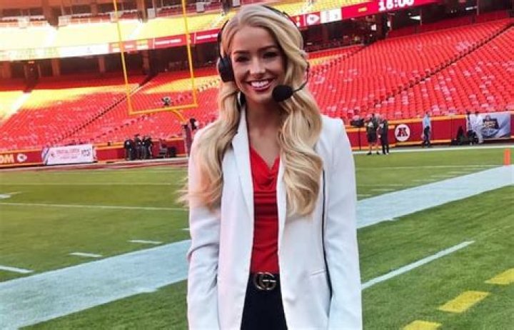 Hayley Lewis Bio, KSHB, Age, Family, Husband, Height, Net Worth, Salary