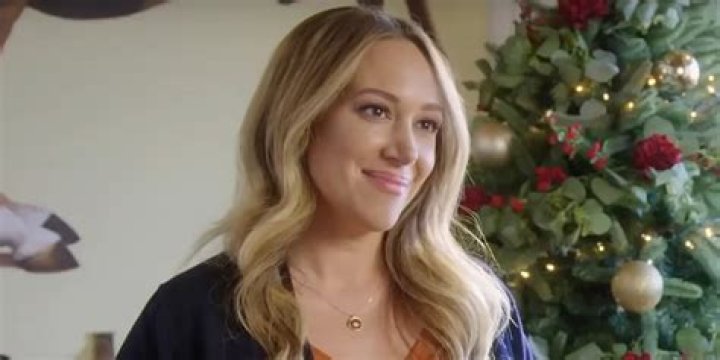 Haylie Duff Teams Up with ‘Brady Bunch’ Cast in ‘People Presents: Blending Christmas’ Trailer – Watch Here!