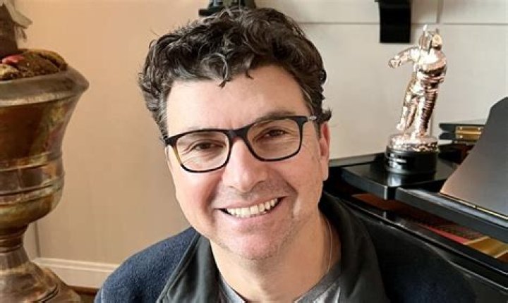 Hitmaker Serban Ghenea Is Mixer of Choice for Doja Cat, Ariana Grande