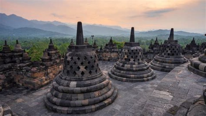 How Borobudur, The Largest Buddhist Temple In The World, Was Lost For Centuries