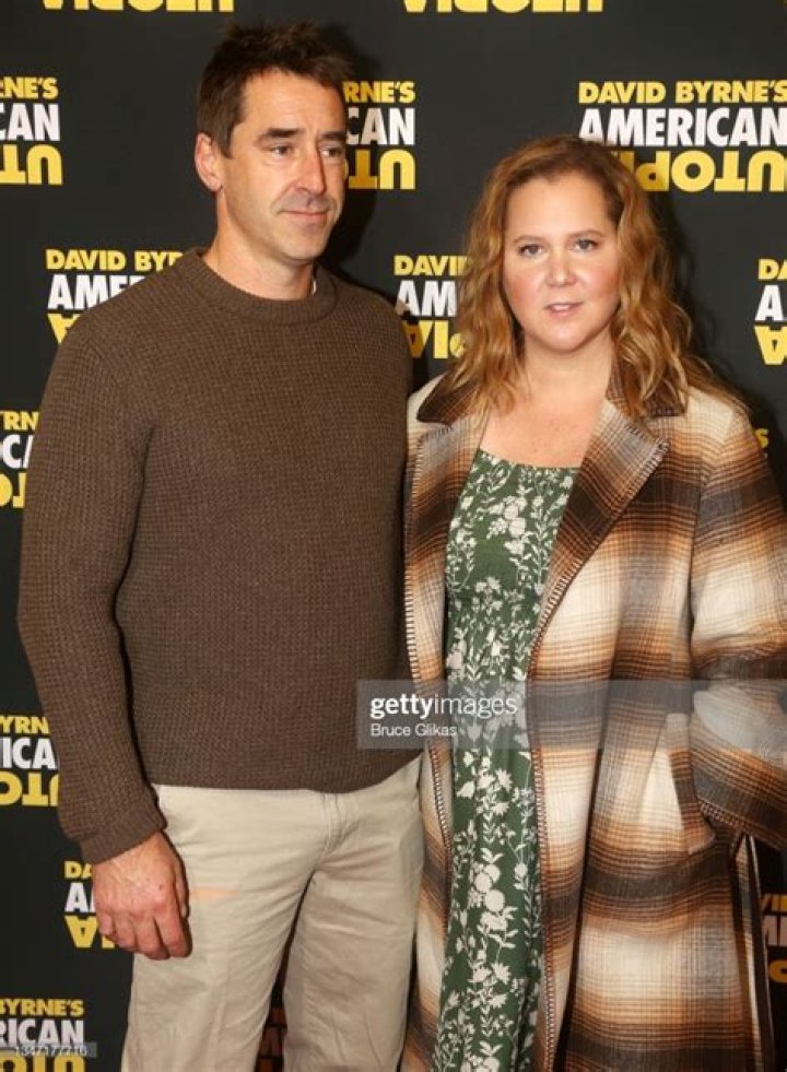How Did Amy Schumer Meet Chris Fischer? Here Are What To Know About Her Husband, Sister, And Net Worth