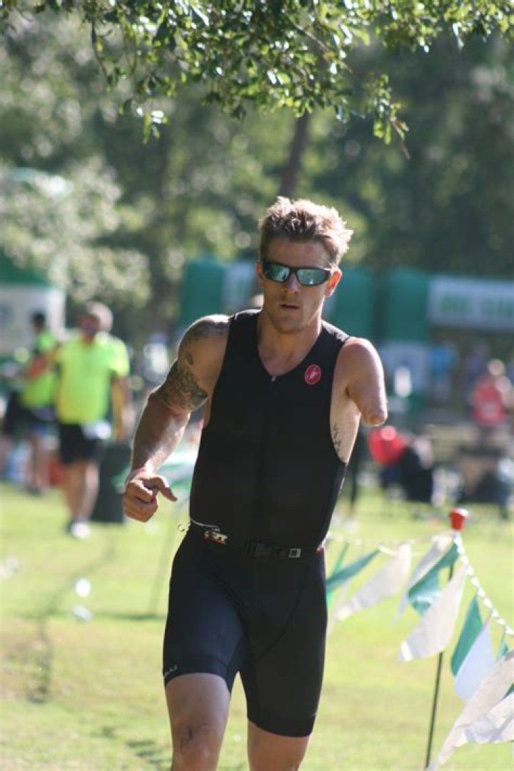 How Did Para-Athlete Logan Aldridge Lose His Arm? Wakeboarding Accident: Lost His Arm At The Age of 13￼