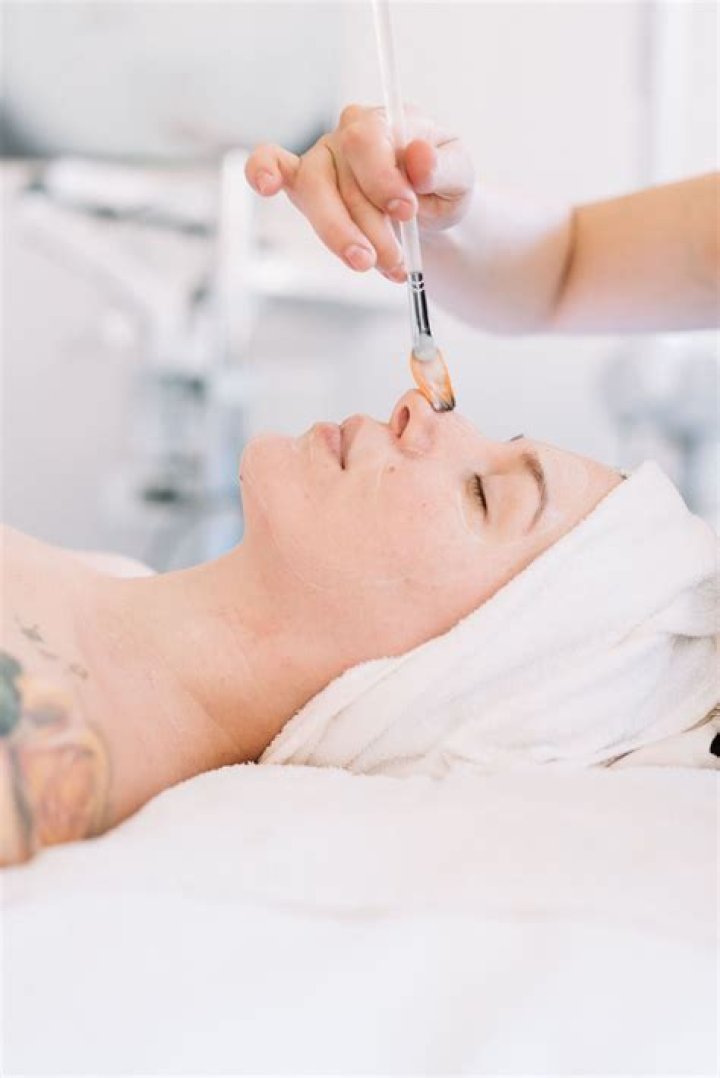 'I Got the Red Carpet Facial From Joanna Vargas'