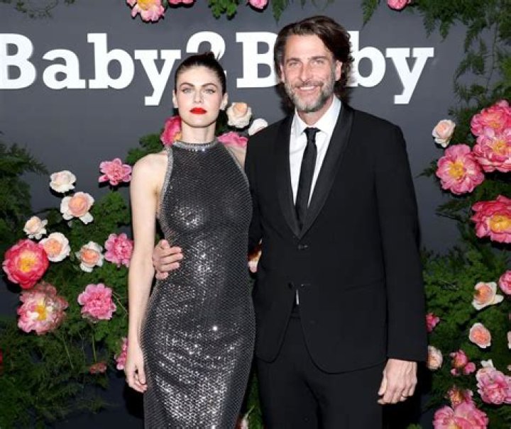 Inside Alexandra Daddario's Relationships - 247 News Around The World